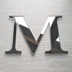 KARTOKNER Lettres Miroir Adhésif - Lettre M & - Hauteur 15 Cm - Initiale Autocollante - Alphabet Miroir - Décoration Plexi Miroir - Alphabet 26 Lettres