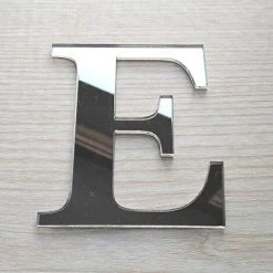 KARTOKNER Lettres Miroir Adhésif - Lettre E & - Hauteur 10 Cm - Initiale Autocollante - Alphabet Miroir - Décoration Plexi Miroir - Alphabet 26 Lettres