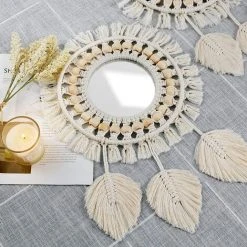 PERLE RARE Miroir Mural à Franges En Macramé Boho Avec Pendentif En Plumes De Perles De Bois Miroir Rond D'art Mural Pour Couloir De Chambre à Coucher Salon Décor à La Maison (Beige) -Miroir Soldes Boutique 63734409 3