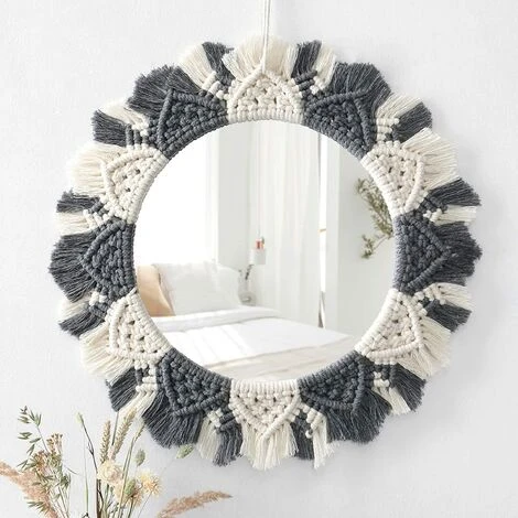 YIENJAOY Miroir Mural Miroir à Franges En Macramé Boho Avec Pendentif En Plumes De Perles De Bois Miroir Rond D'art Mural Pour Couloir De Chambre à Coucher Salon Décor à La Maison(Gris) 3 YIENJAOY Miroir Mural Miroir à Franges En Macramé Boho Avec Pendentif En Plumes De Perles De Bois Miroir Rond D'art Mural Pour Couloir De Chambre à Coucher Salon Décor à La Maison(Gris)