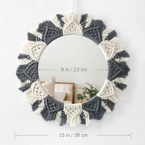 YIENJAOY Miroir Mural Miroir à Franges En Macramé Boho Avec Pendentif En Plumes De Perles De Bois Miroir Rond D'art Mural Pour Couloir De Chambre à Coucher Salon Décor à La Maison(Gris) 5 YIENJAOY Miroir Mural Miroir à Franges En Macramé Boho Avec Pendentif En Plumes De Perles De Bois Miroir Rond D'art Mural Pour Couloir De Chambre à Coucher Salon Décor à La Maison(Gris) – Image 3